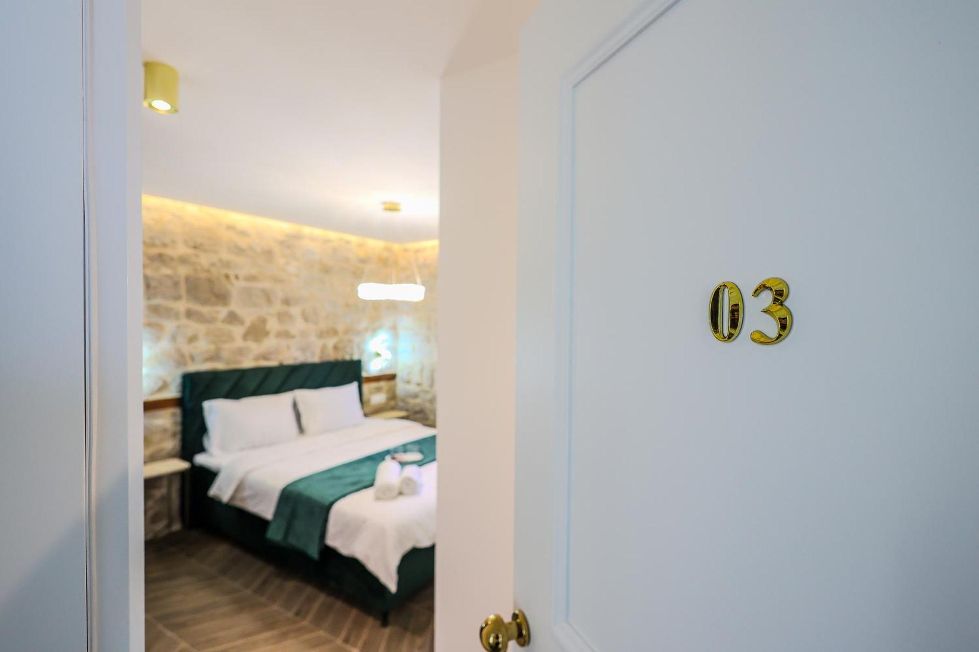 Prisca Luxury Rooms With Breakfast สปลิท ภายนอก รูปภาพ