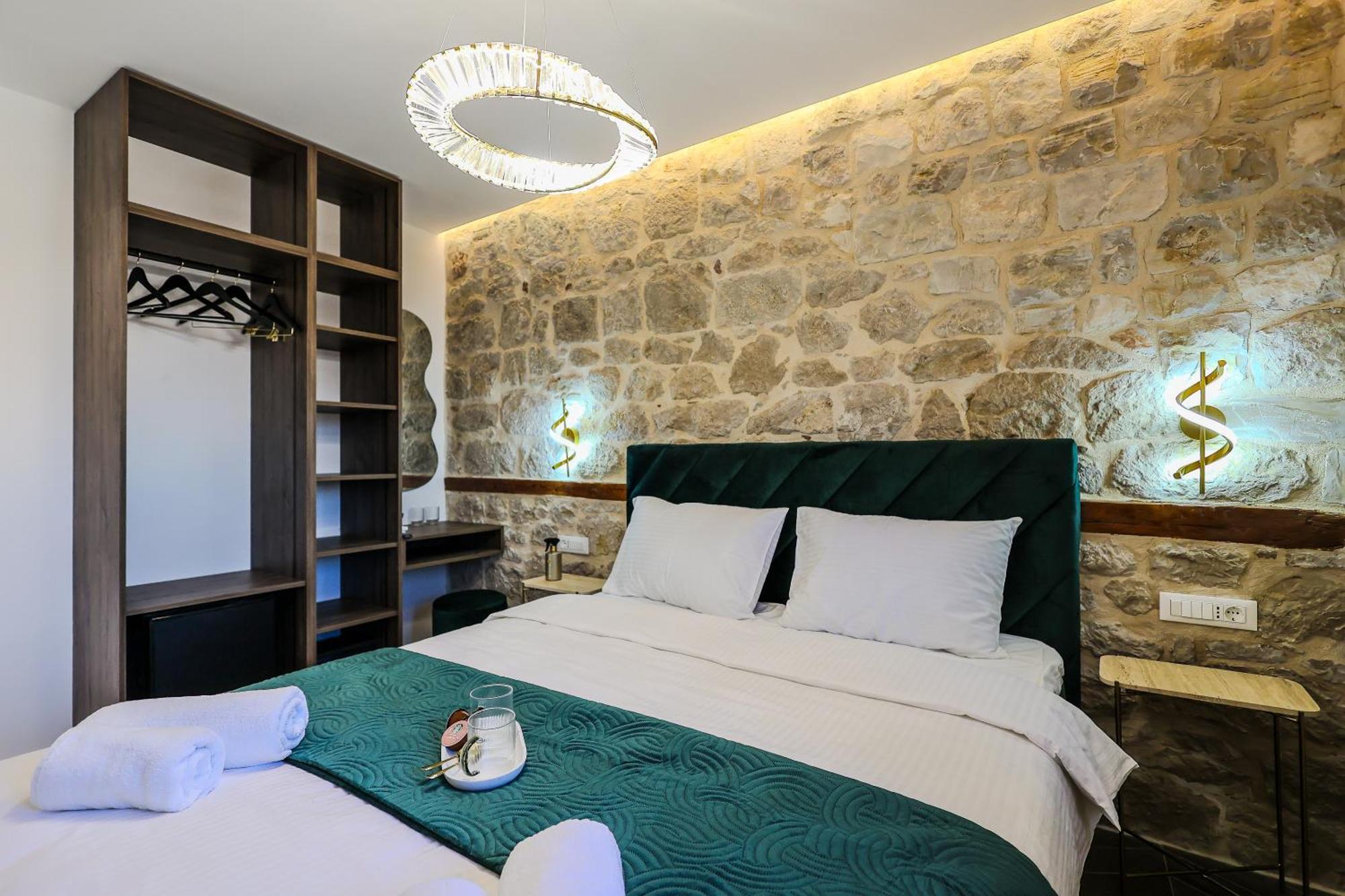 Prisca Luxury Rooms With Breakfast สปลิท ภายนอก รูปภาพ