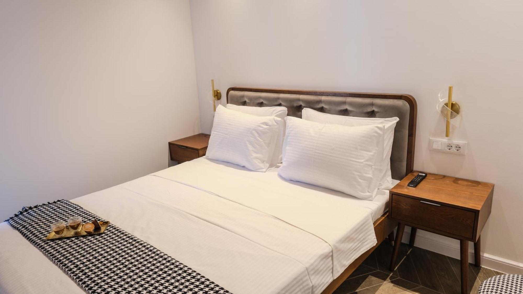 Prisca Luxury Rooms With Breakfast สปลิท ภายนอก รูปภาพ