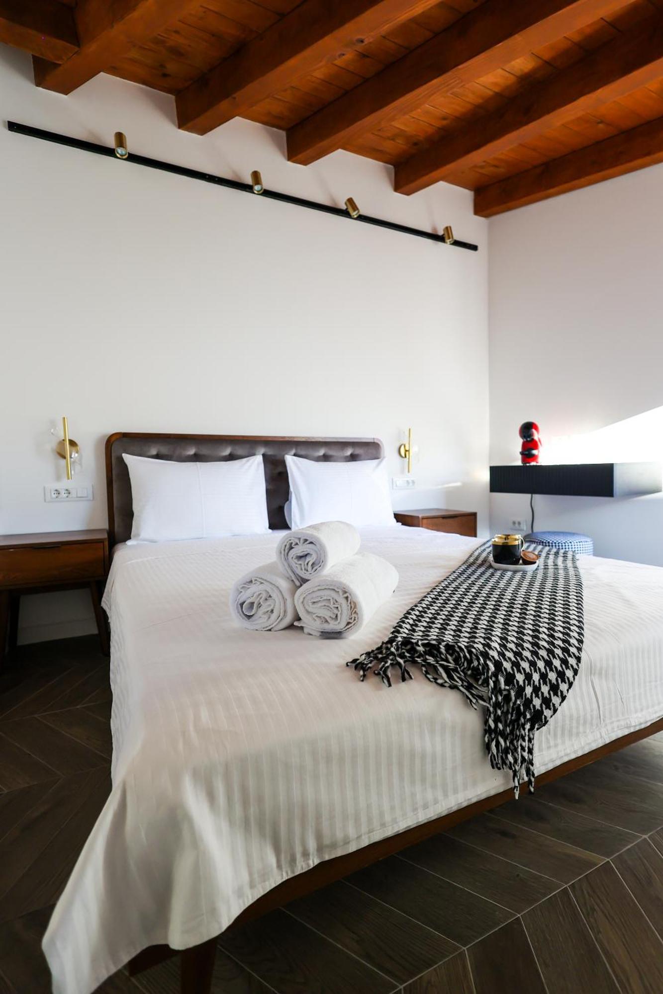 Prisca Luxury Rooms With Breakfast สปลิท ภายนอก รูปภาพ